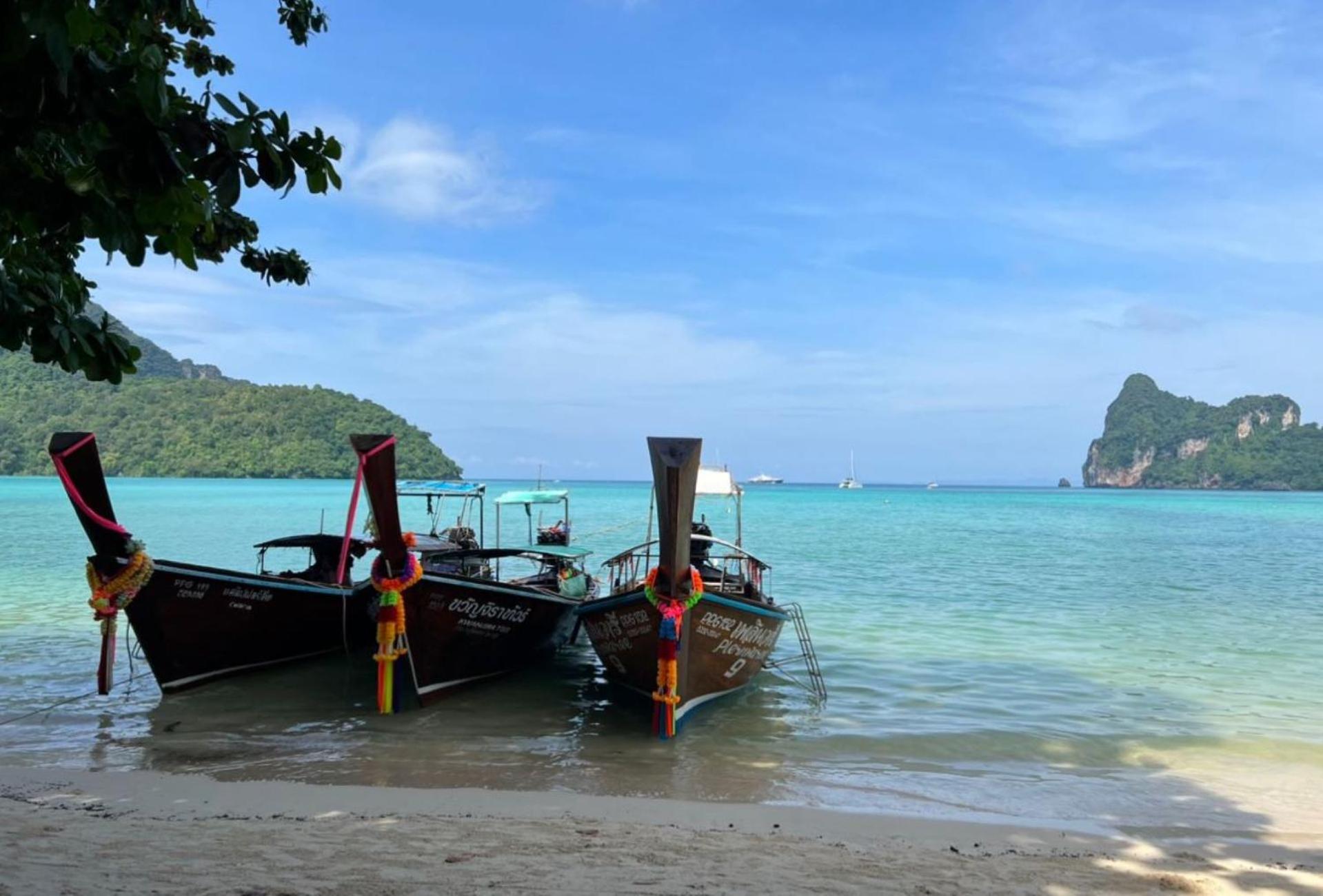 Blanco Beach Bar Hostel Phi Phi Islands Esterno foto